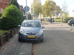 2018-03-21 parkeren op de stoep